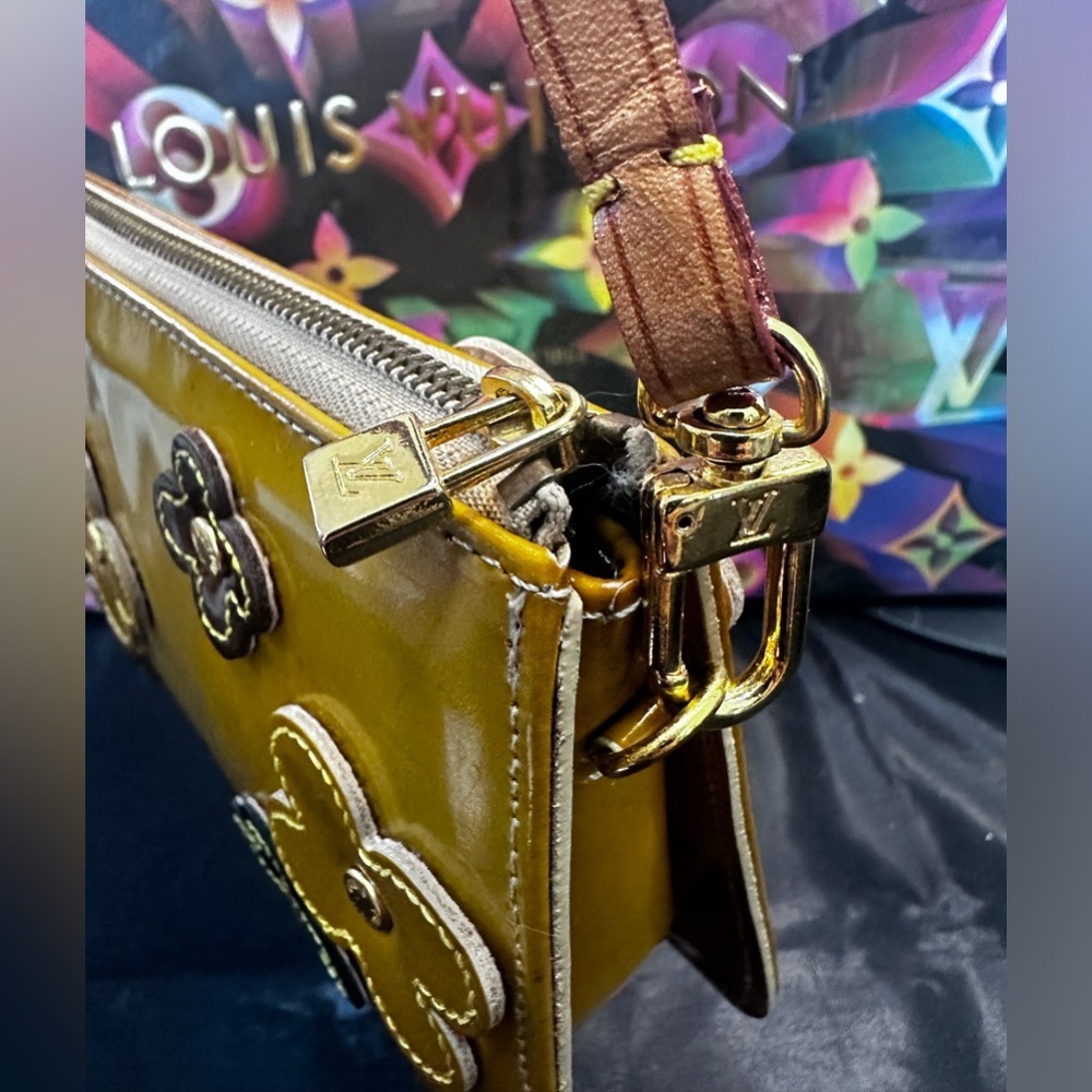 LOUIS VUITTON Monogram Fleurs Vernis Lexington Pochette and Dust Bag GUC - Picture 8 of 12